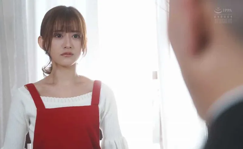 Bà xã bán thân chi trả nợ cho anh xã suốt một năm mà ông xã không hề hay biết