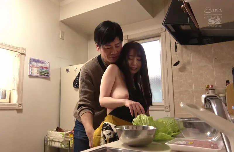 Nghi ngờ người vợ địt nhau, anh xã lén lắp camera và chứng kiến tất cả