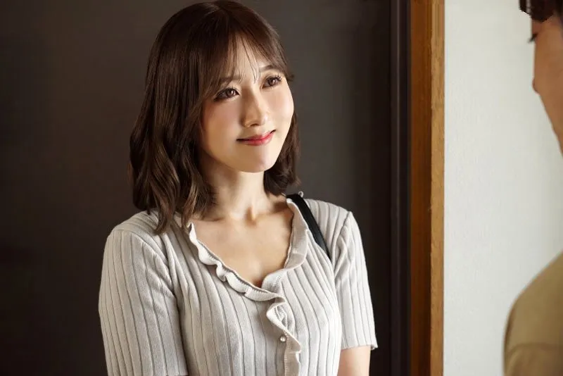 Vợ yêu về nhà bố má đẻ sau cuộc cãi nhau, người chồng rủ cô bạn thân về nhà tâm sự…