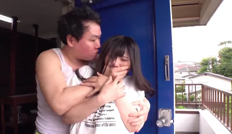 Tình đầu của tôi đã bị gã gần nhà làm tình tơi tả