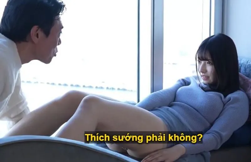 Buổi hẹn hò giữa ông chú và cô diễn viên trẻ mới nổi tại nhà nghỉ.